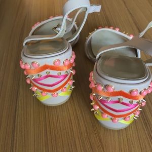 Stuart Weitzman. Size 6. Gorgeous shoe. Worn 2x